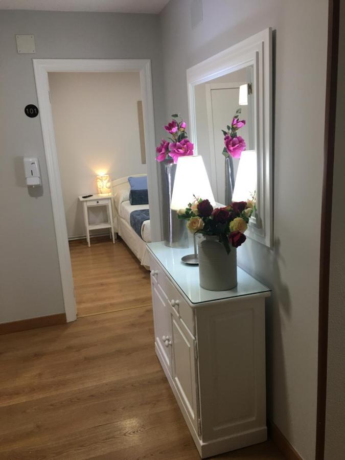 Hostal Restaurante Alarico Allariz Zewnętrze zdjęcie